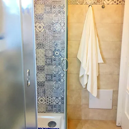Domus 20 דירה